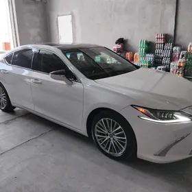 Lexus ES 350 2022