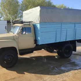 Gaz 53 1983