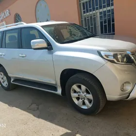 Toyota Land Cruiser Prado 2014