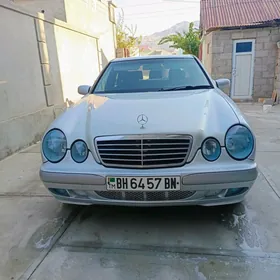Mercedes-Benz S-Class 2001