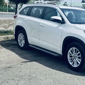 Toyota Highlander 2018