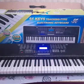 Синтезатор
