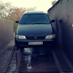Toyota Carina 1995
