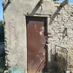 Продаю дачу+коровник 6 соток