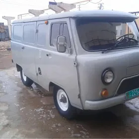 UAZ 2206 2000