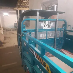 New Holland L160 2025
