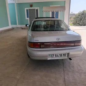 Toyota Camry 1992