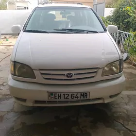 Toyota Sienna 2000