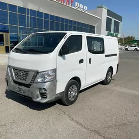 Nissan Urvan 2020