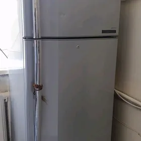 Toshiba Holodilnik No frost