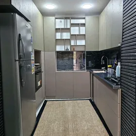 СДАЮ КВАРТИРУ НА МИР 2 1 ЭТАЖ