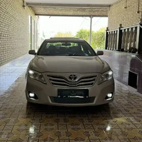 Toyota Camry 2010
