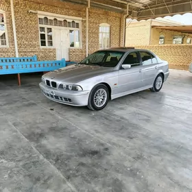 BMW E39 2002