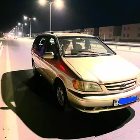 Toyota Sienna 2002