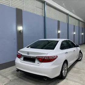SÜRÜJI ВОДИТЕЛЬ TOYOTA CAMRY