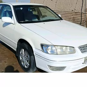 Toyota Camry 1998