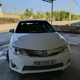 Toyota Camry 2012
