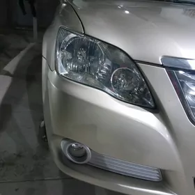 Toyota Avalon 2005