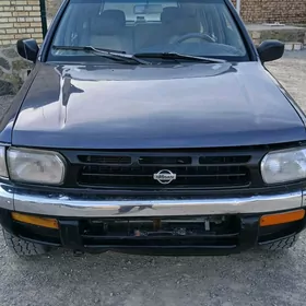 Nissan Pathfinder 1997