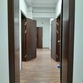 ЗДАНИЕ ХИТРОВКА - 3000 М2