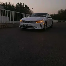 Kia K5 2021