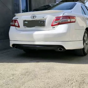 Toyota Camry 2010