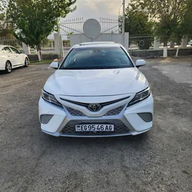 Toyota Camry 2020