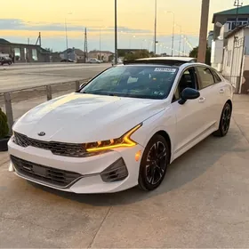 Kia K5 2021