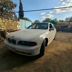 BMW E39 1999