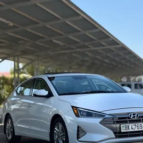 Hyundai Elantra 2019