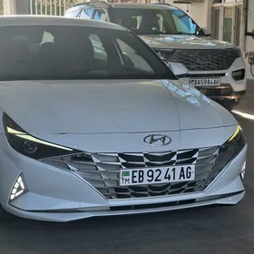 Hyundai Elantra 2021