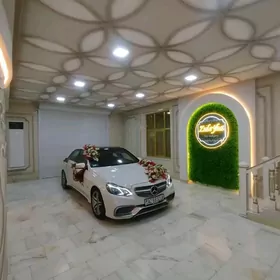 Mercedes-Benz W212 2009