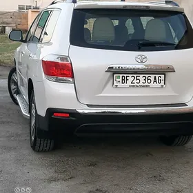Toyota Highlander 2011