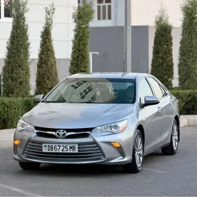 Toyota Camry 2017