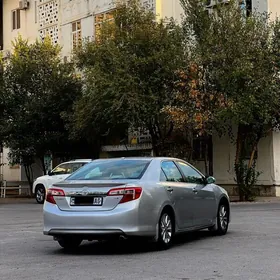 Toyota Camry 2013