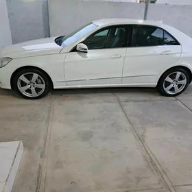Mercedes-Benz E350 2011