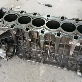 BMWX5 mator karopkasy bölek