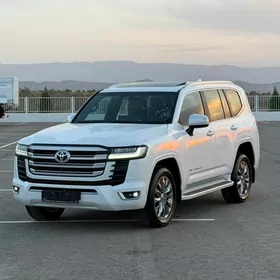 Toyota Land Cruiser 2025