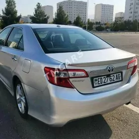 Toyota Camry 2013