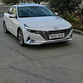 Hyundai Elantra 2021