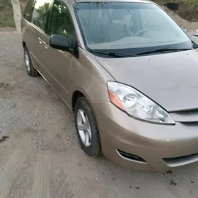 Toyota Sienna 2006