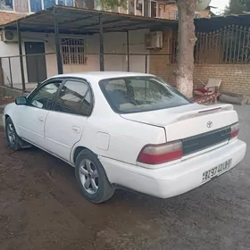 Toyota Corolla 1993