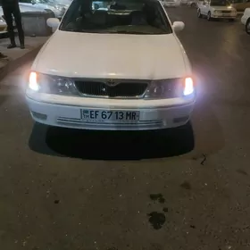Toyota Avalon 1999