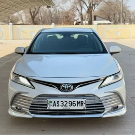 Toyota Camry 2020