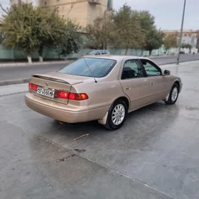 Toyota Camry 2000