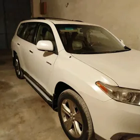 Toyota Highlander 2013