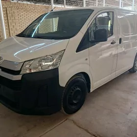 Toyota Hiace 2020