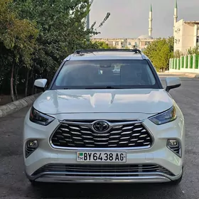 Toyota Highlander 2020