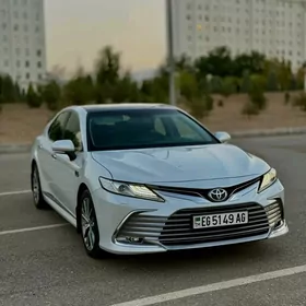Toyota Camry 2023