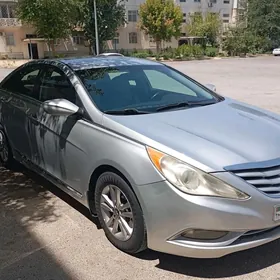 Hyundai Sonata 2011